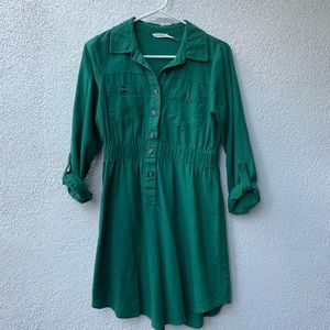 Blu Pepper. Medium dress. Green.
